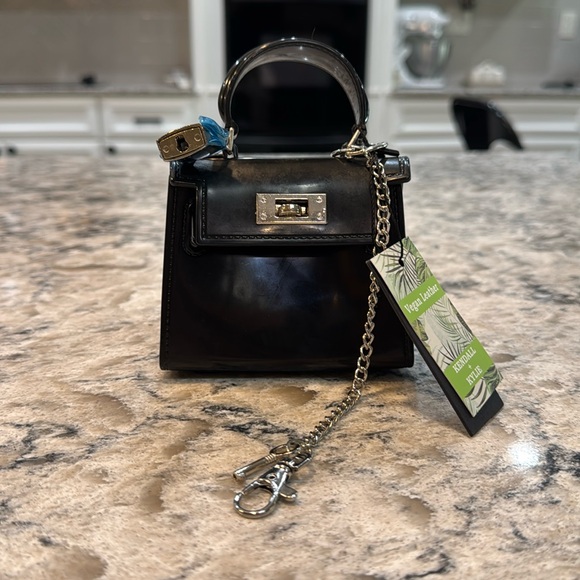 Kendall & Kylie | Lock & Key Mini Purse in Black - Picture 3 of 12